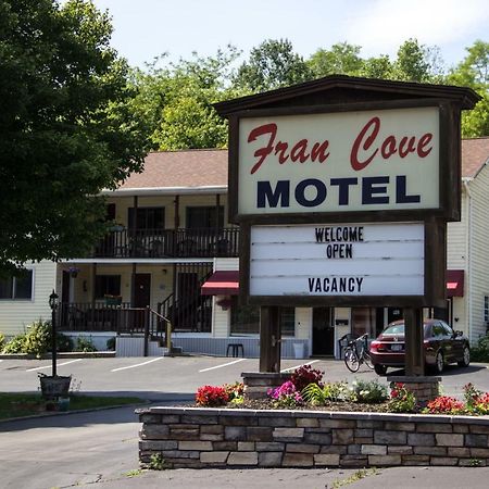Fran Cove Motel Lake George Zewnętrze zdjęcie